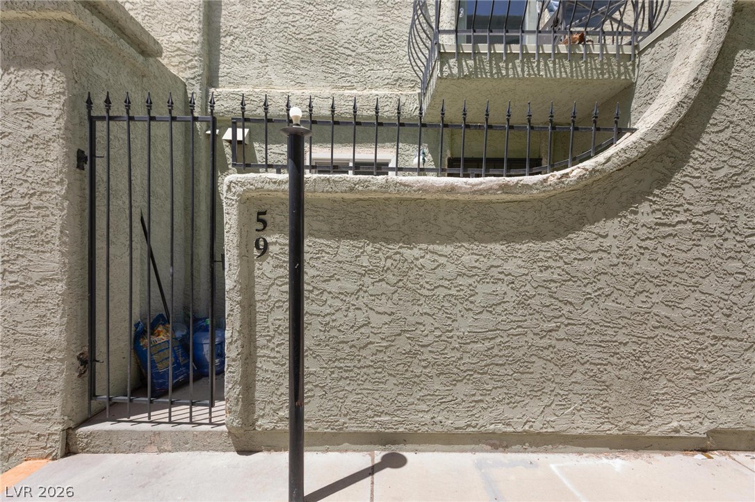 Photo 21 of 26, 7066 Burcot Avenue #59