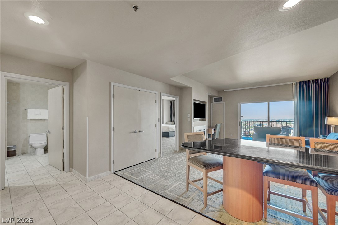 Photo 17 of 28, 211 E Flamingo Road #1211