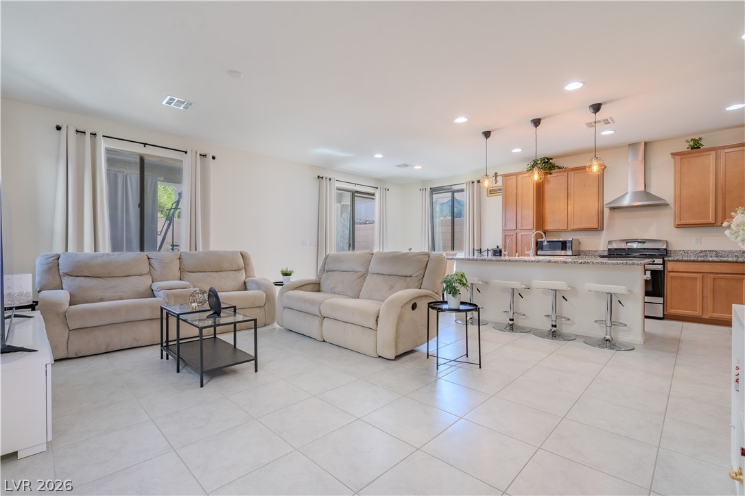 Photo 4 of 10045 Silver Comet Court
