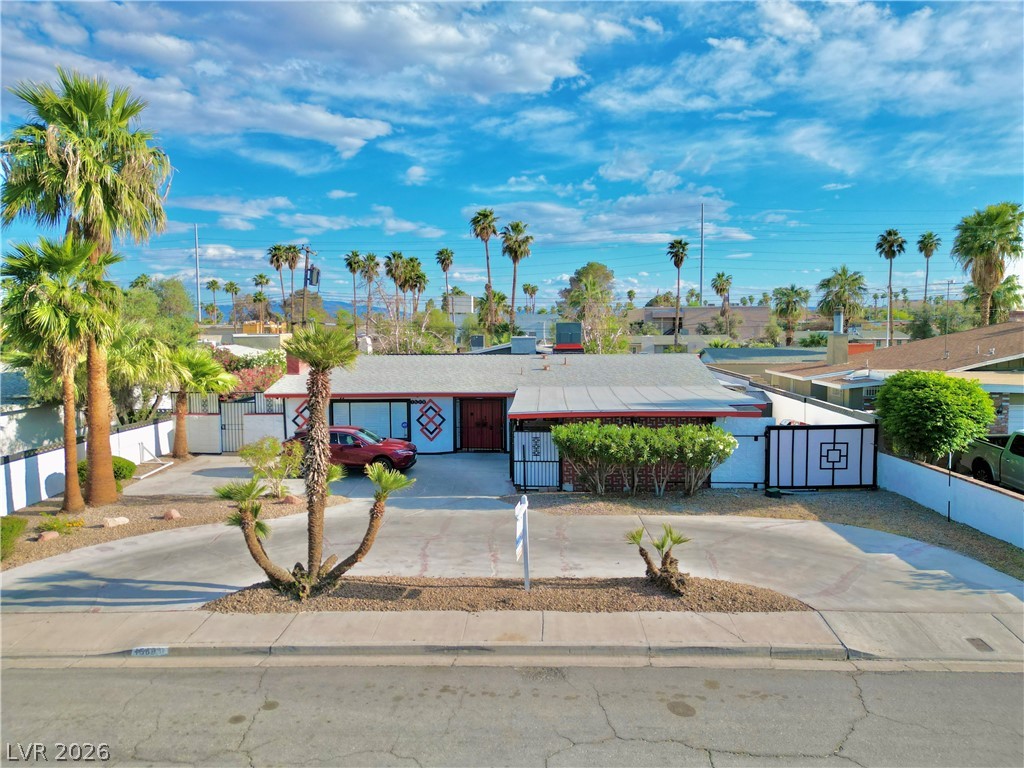 1589 Silver Mesa Way, Las Vegas 89169