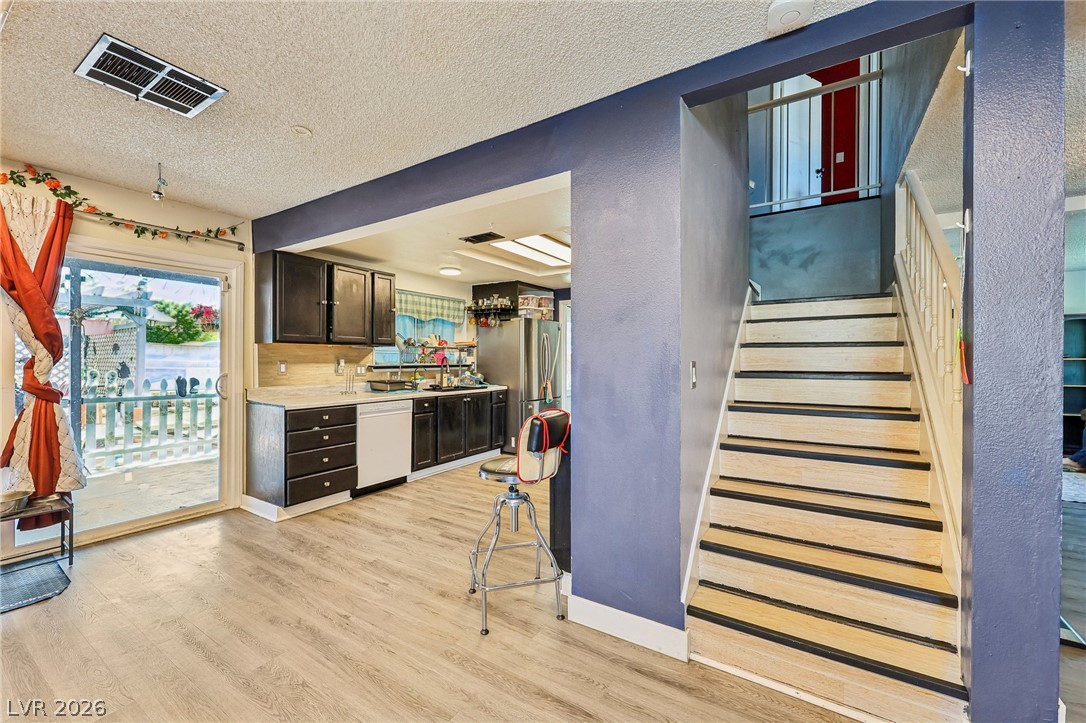 Photo 6 of 44, 6833 High Bluff Way
