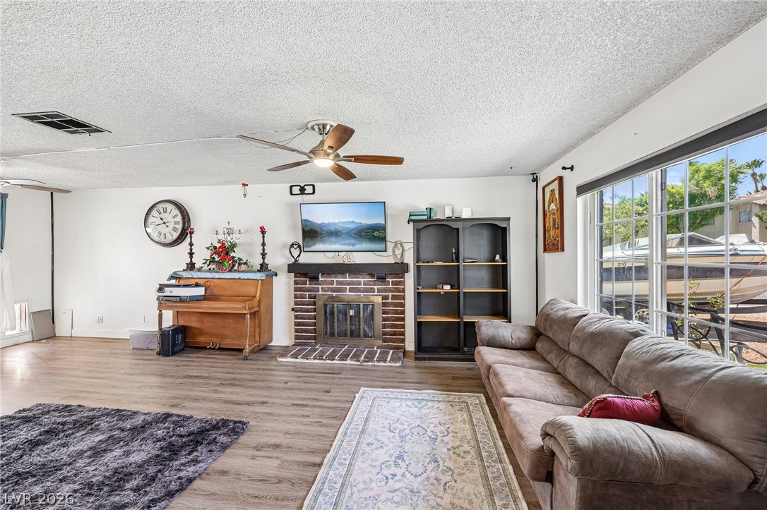 Photo 9 of 44, 6833 High Bluff Way