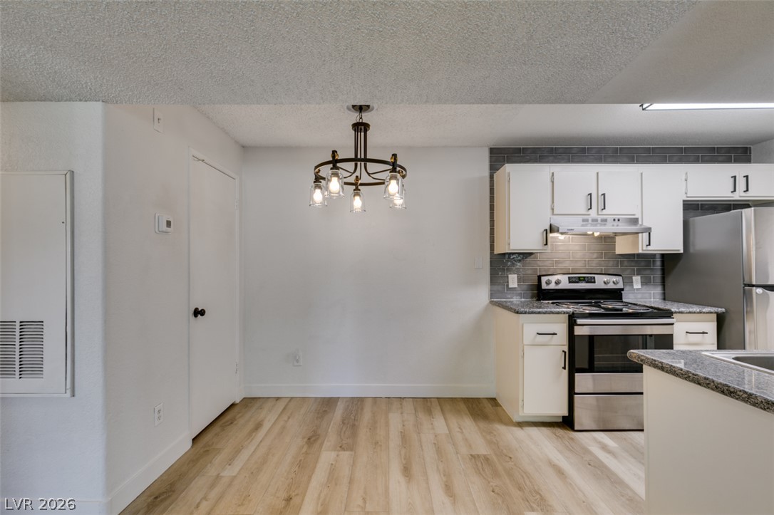 Photo 7 of 19, 5260 Mission Monterey Lane #208