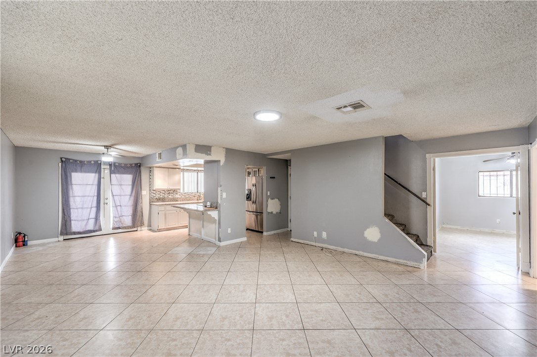 Photo 8 of 36, 3333 Racquet Street