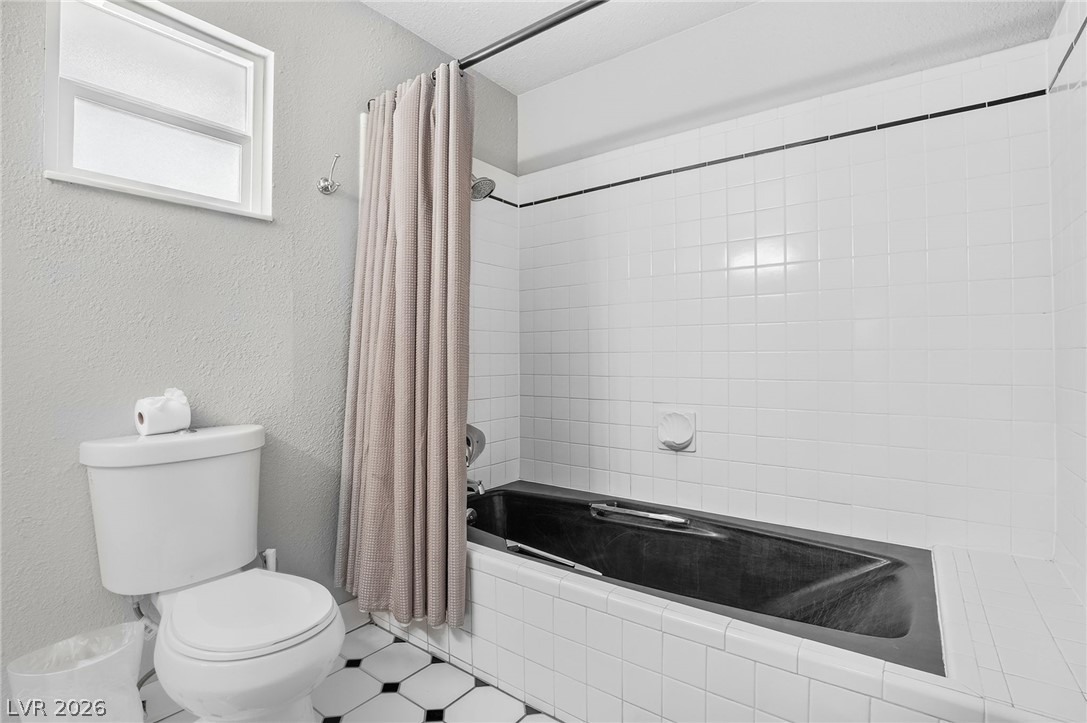 Photo 33 of 44, 4401 Parkchester Circle