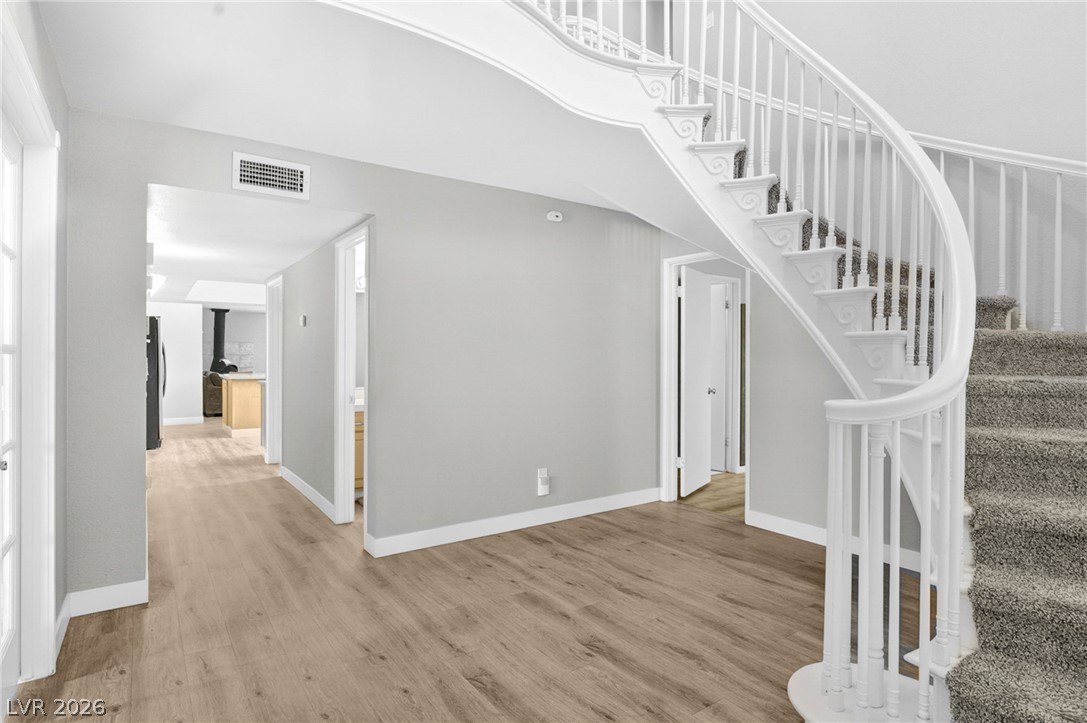 Photo 14 of 44, 4401 Parkchester Circle