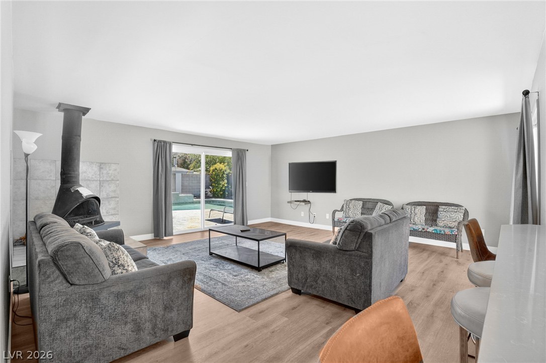 Photo 5 of 4401 Parkchester Circle