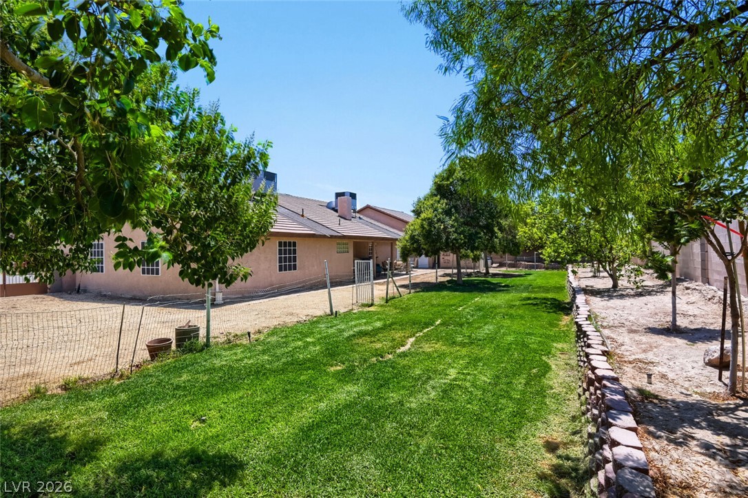 Photo 13 of 39, 9190 W Fisher Avenue