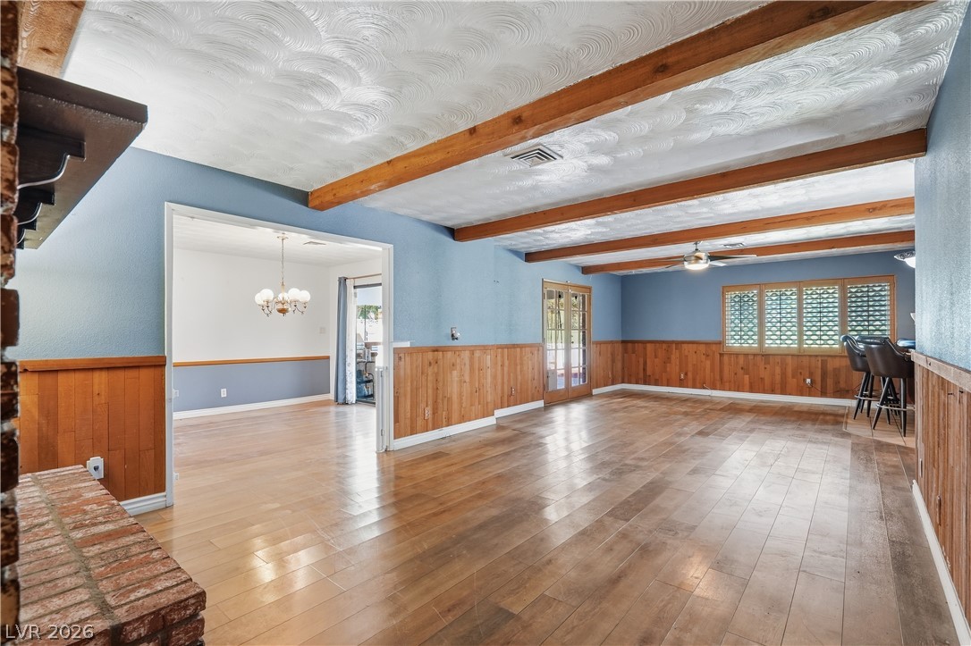 Photo 9 of 32, 1209 Oak Tree Lane
