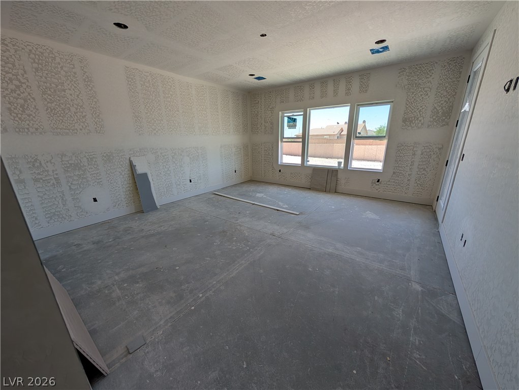 Photo 17 of 27, 2921 Acoma