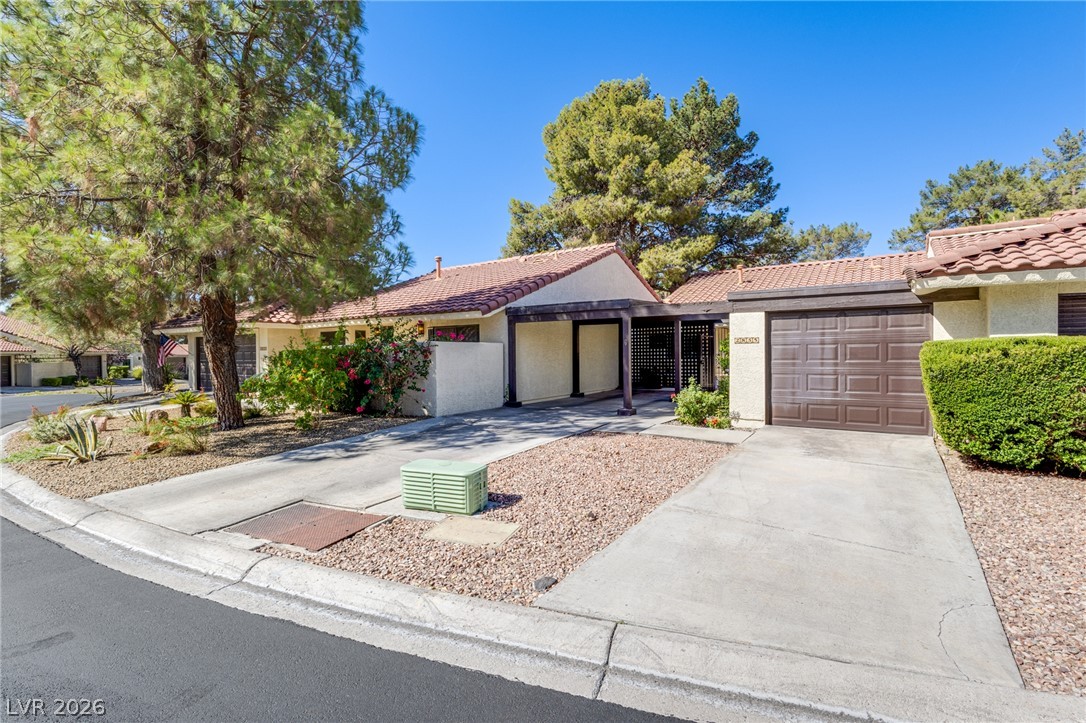 2835 Glendevon Circle, Henderson 89014