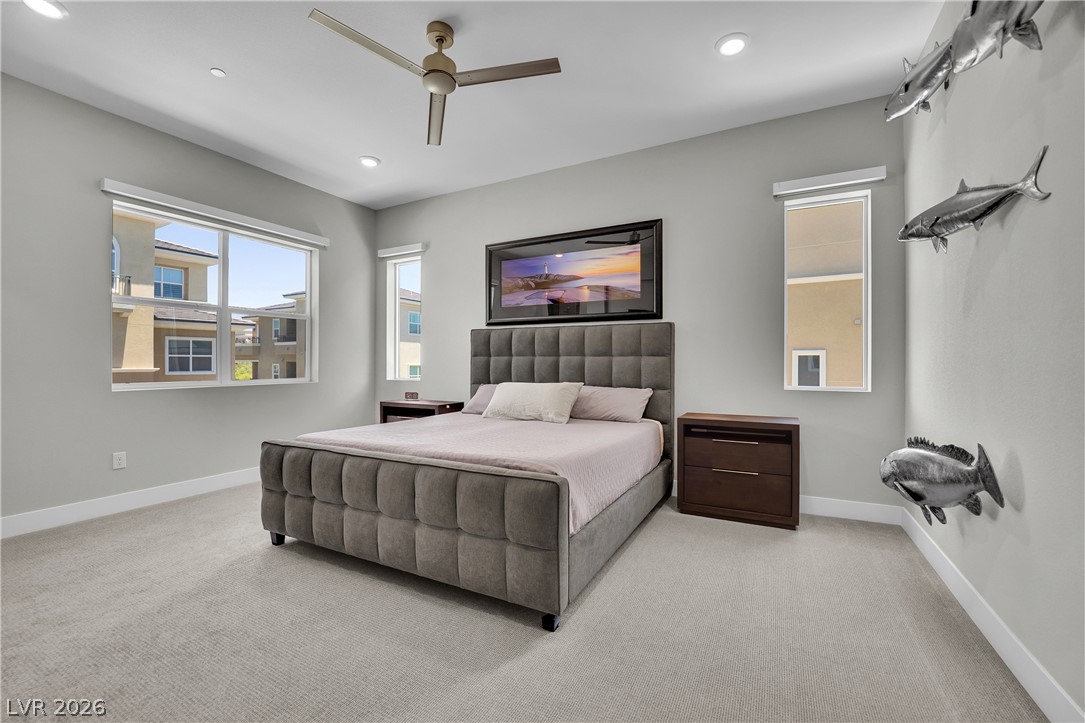 Photo 15 of 40, 9141 Las Manaitas Avenue #301