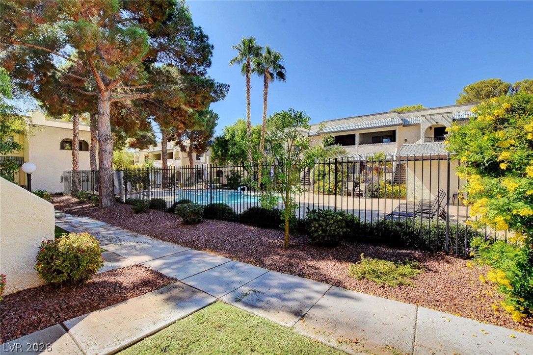Photo 12 of 42, 1412 Santa Margarita Street #H