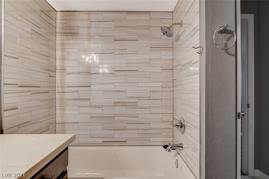 Photo 32 of 42, 1412 Santa Margarita Street #H