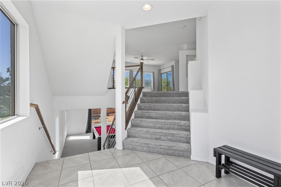 Photo 4 of 5707 Robin Ridge Avenue