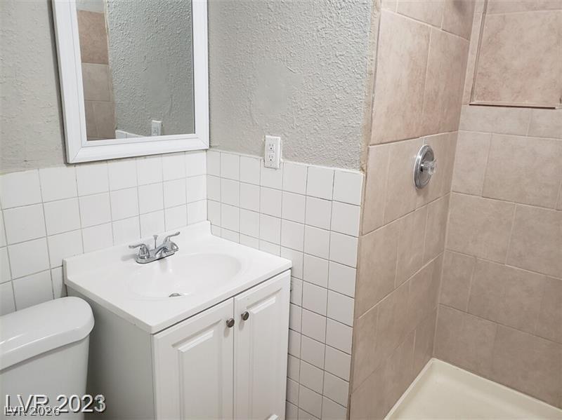 Photo 5 of 2536 Carroll Street