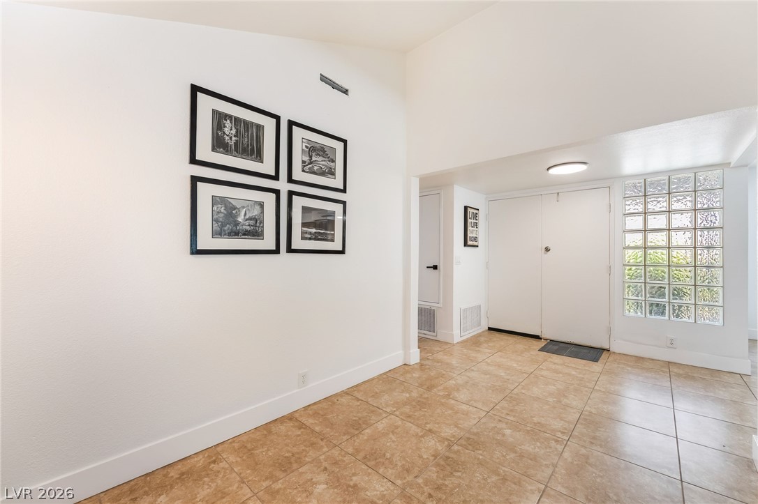 Photo 7 of 43, 2989 Bel Air Drive