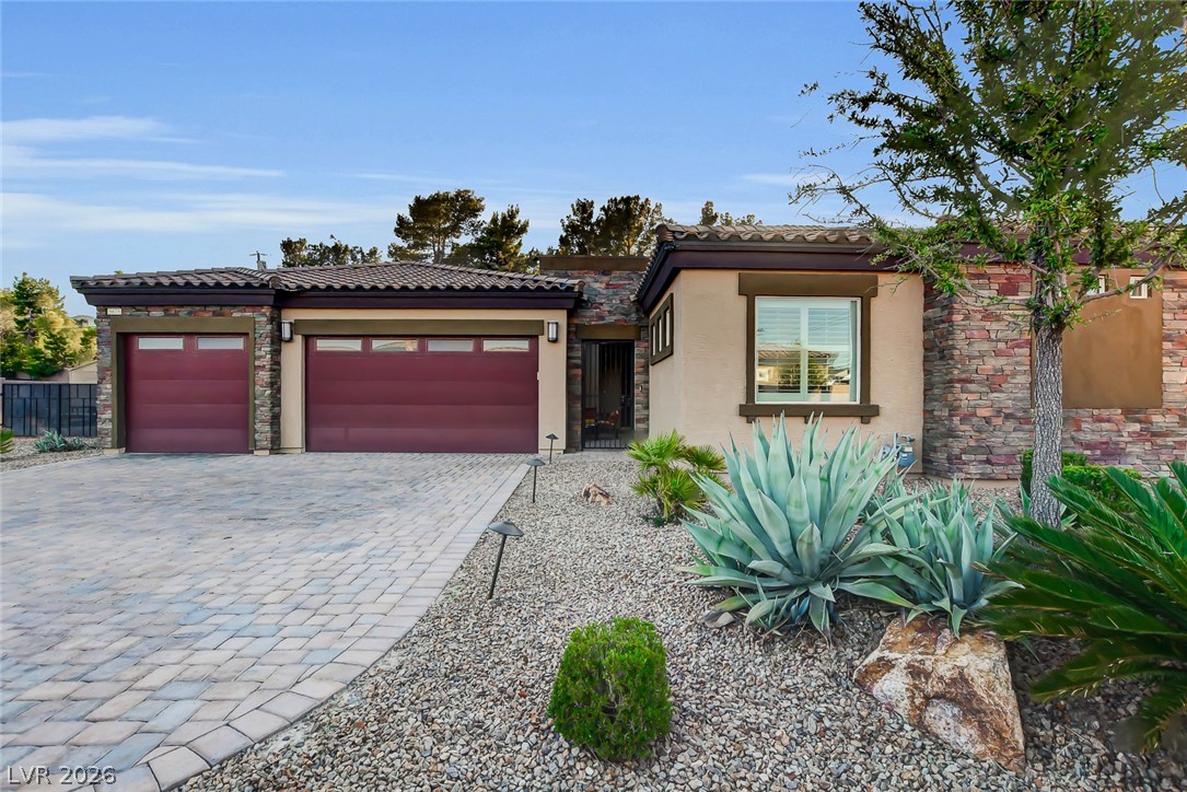 Photo 4 of 5675 Willow Canyon Street