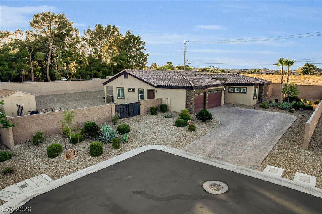 Photo 43 of 44, 5675 Willow Canyon Street