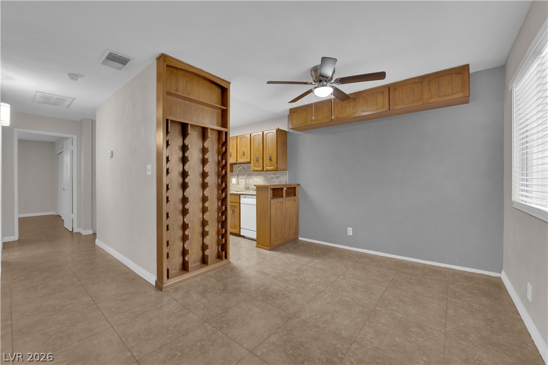 Photo 5 of 304 Orland Street #53