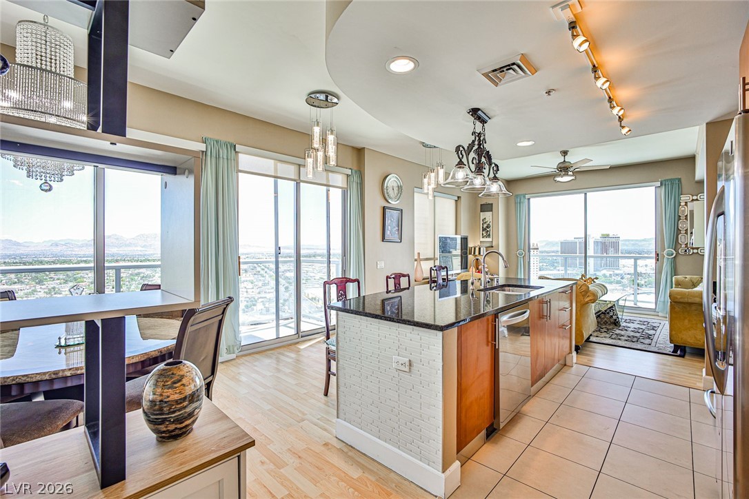 Photo 11 of 70, 200 W Sahara Avenue #2407