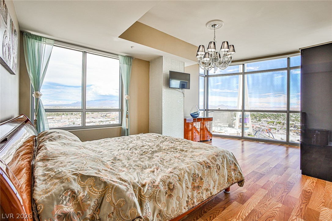 Photo 26 of 70, 200 W Sahara Avenue #2407