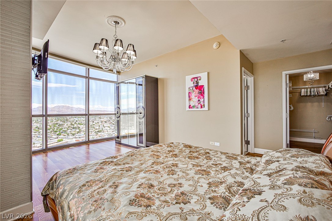 Photo 28 of 70, 200 W Sahara Avenue #2407