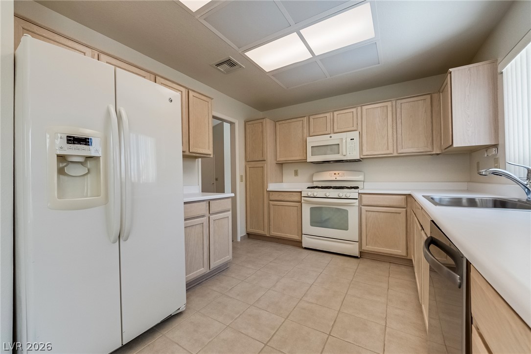 Photo 15 of 42, 8809 Villa Ridge Drive