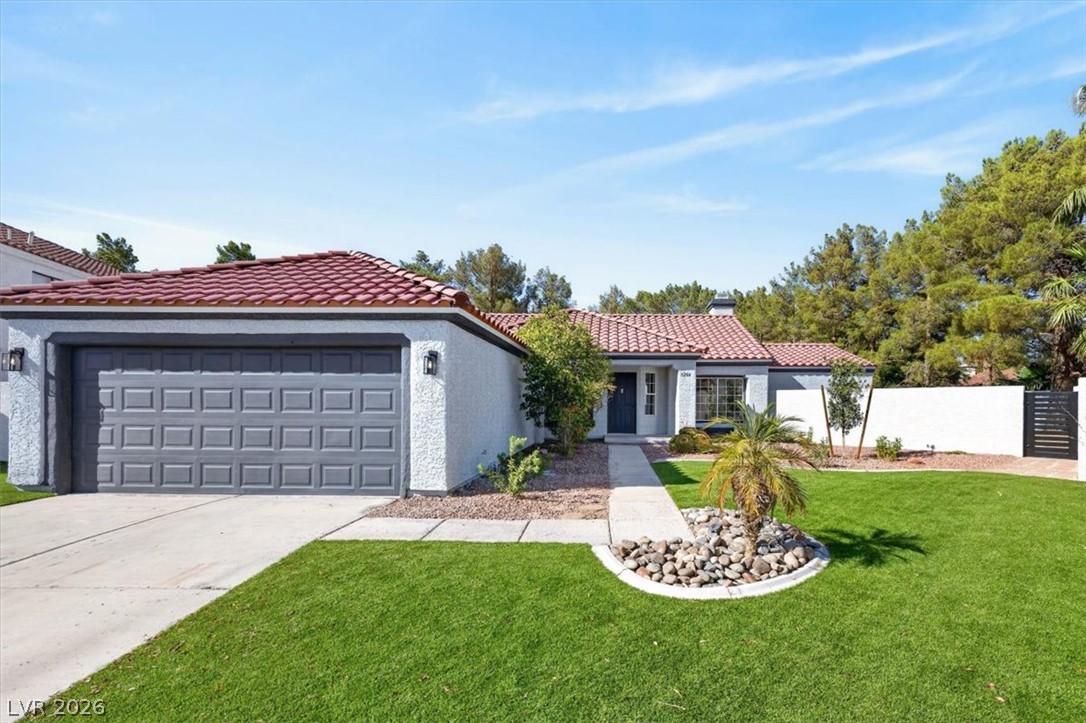 3204 Crescent Run Court, Las Vegas