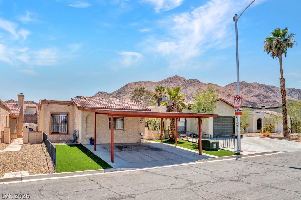 Photo 2 of 2256 Sabroso Street