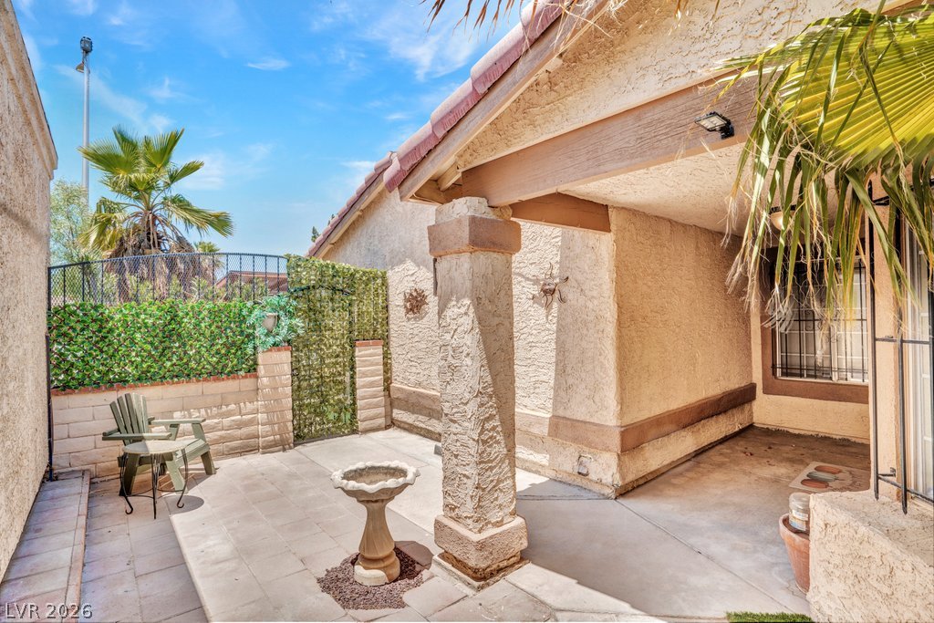 Photo 6 of 26, 2256 Sabroso Street