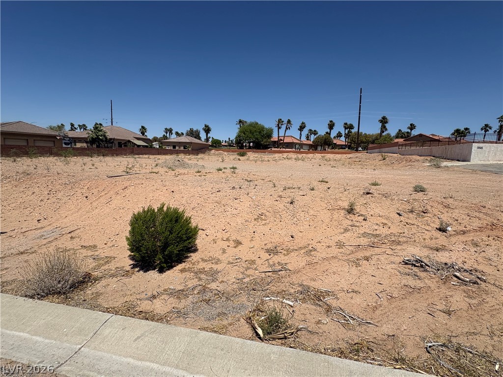 Photo 4 of 984 Chaparral Drive