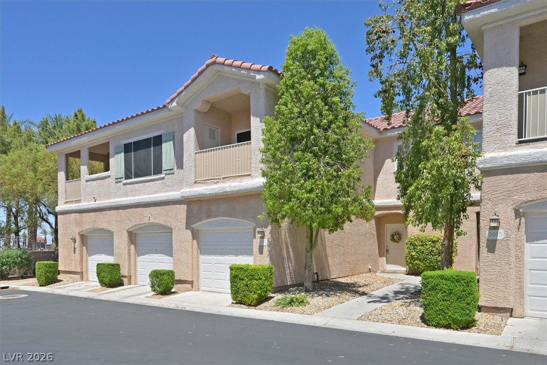251 S Green Valley Parkway #2012, Henderson 89012