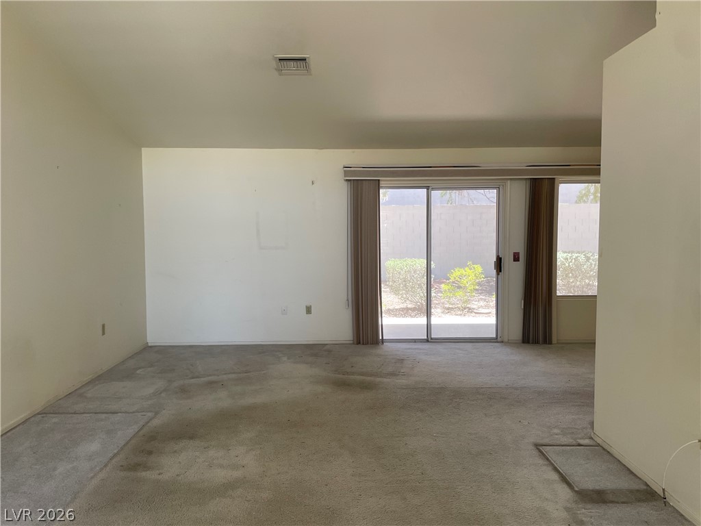Photo 4 of 8673 Prairie Hill Drive