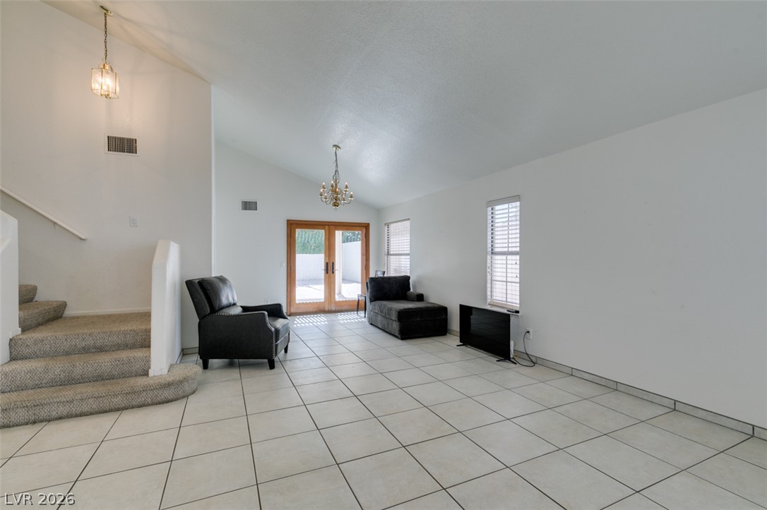Photo 3 of 534 Baldridge Drive