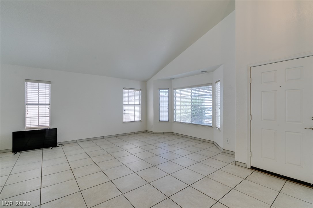 Photo 5 of 534 Baldridge Drive