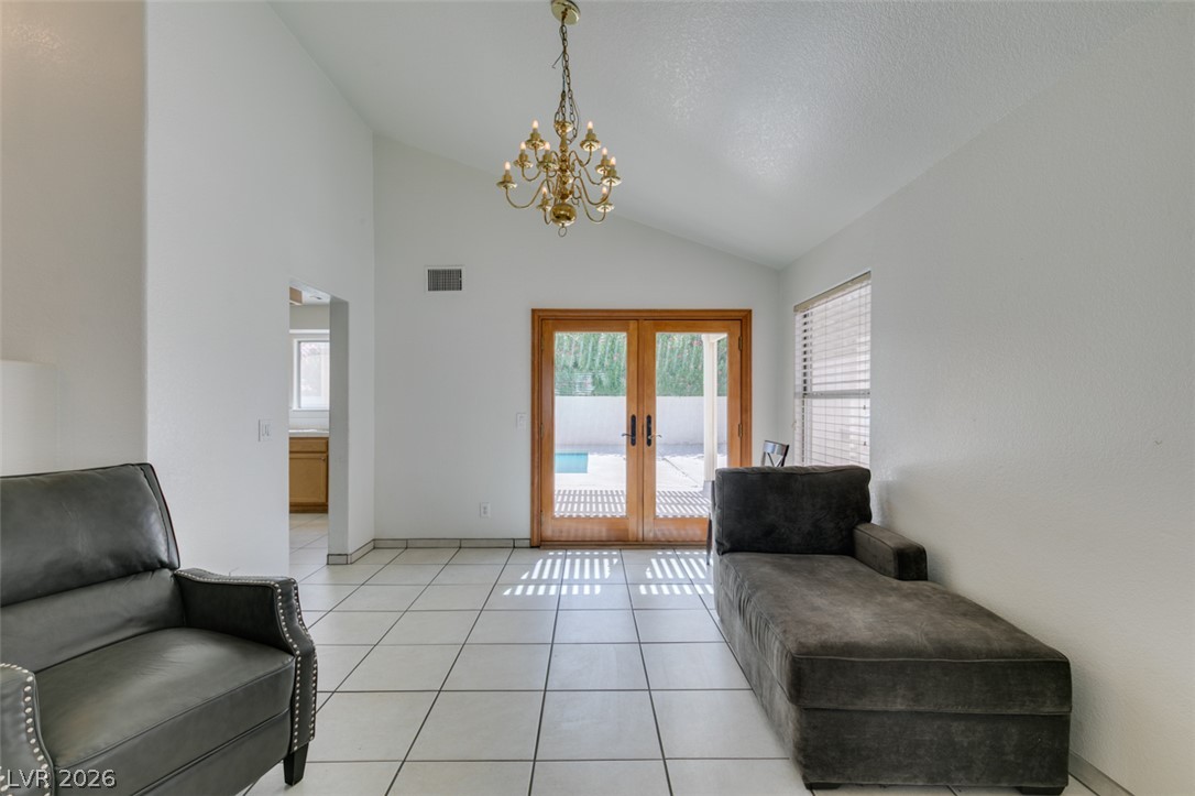 Photo 13 of 53, 534 Baldridge Drive