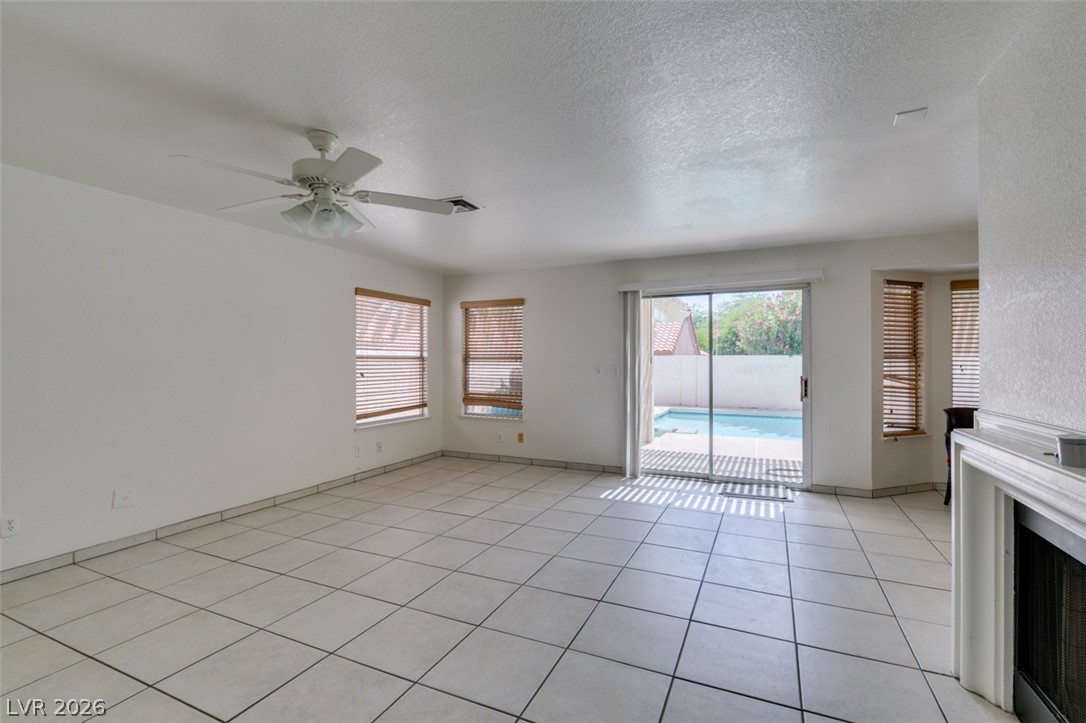 Photo 17 of 53, 534 Baldridge Drive