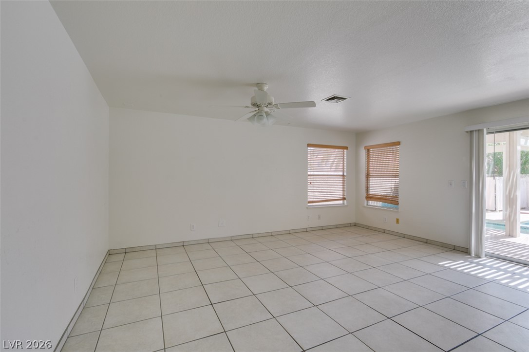 Photo 18 of 53, 534 Baldridge Drive