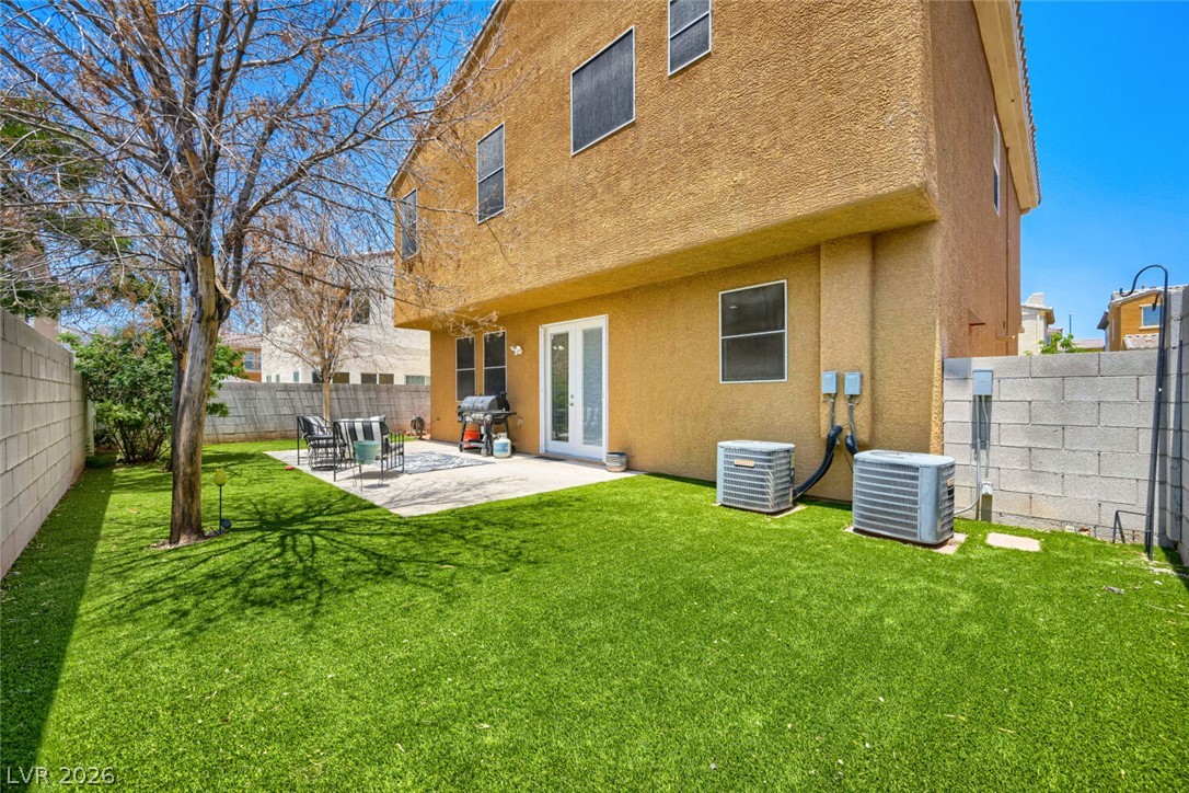 Photo 6 of 41, 6841 Compass Cove Avenue