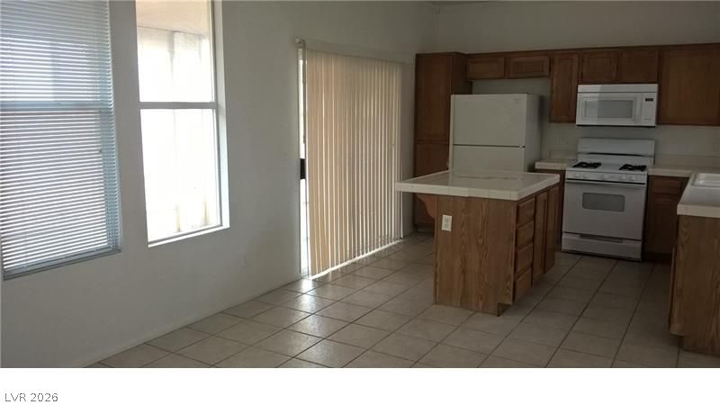Photo 6 of 58, 1109 Storke Lane