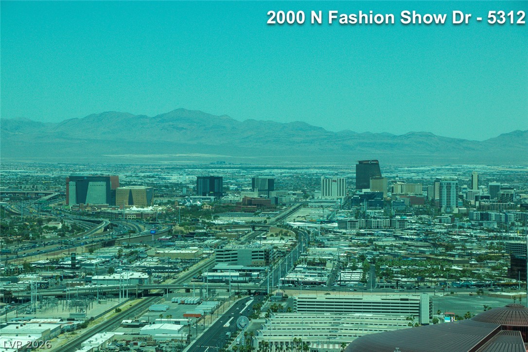 Photo 46 of 51, 2000 N Fashion Show Drive #5312