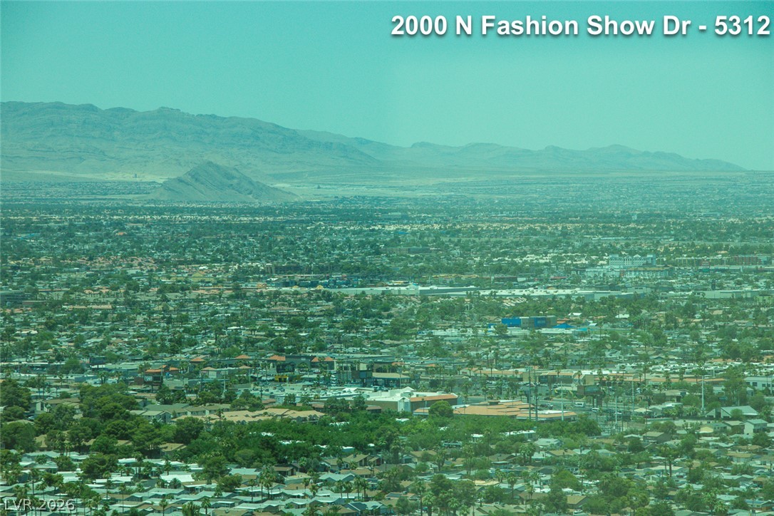 Photo 45 of 51, 2000 N Fashion Show Drive #5312
