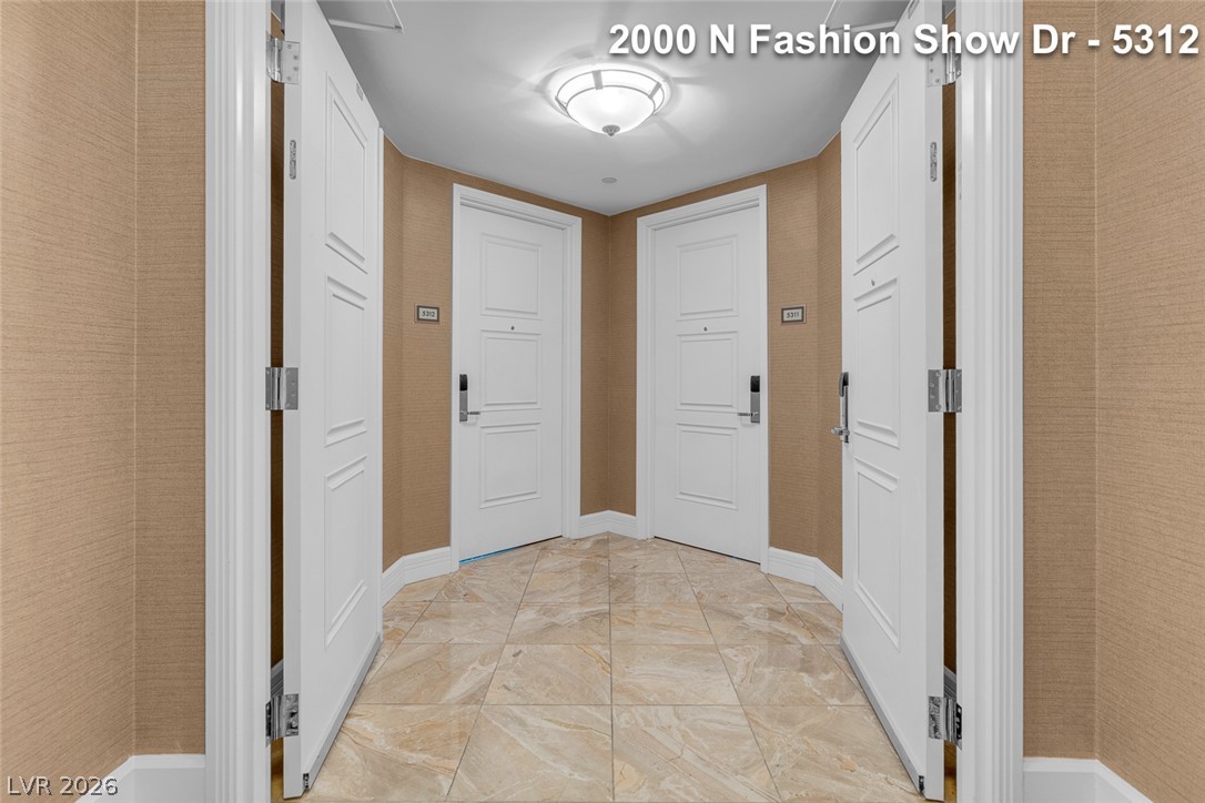Photo 4 of 2000 N Fashion Show Drive #5312