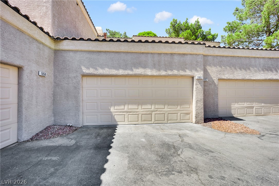Photo 27 of 41, 5250 S Rainbow Boulevard #2057