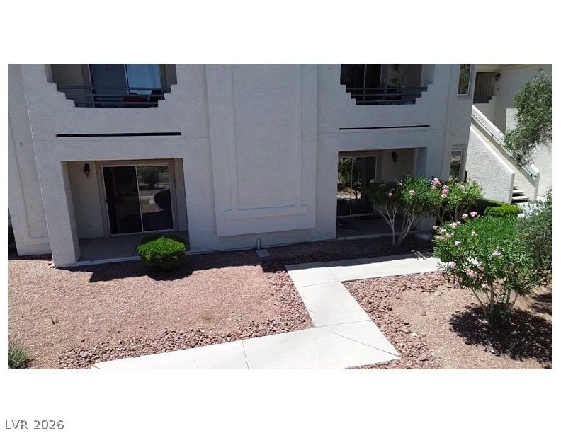 Photo 16 of 25, 7900 Foxwood Place #102