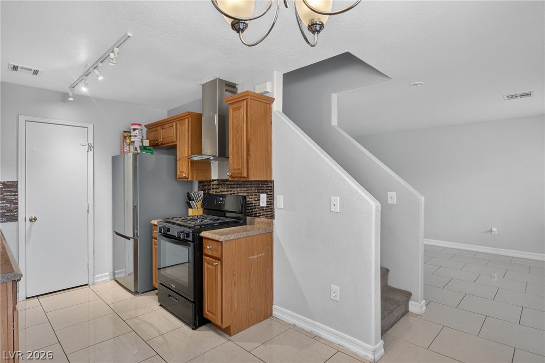 Photo 12 of 28, 5330 E Charleston Boulevard #20