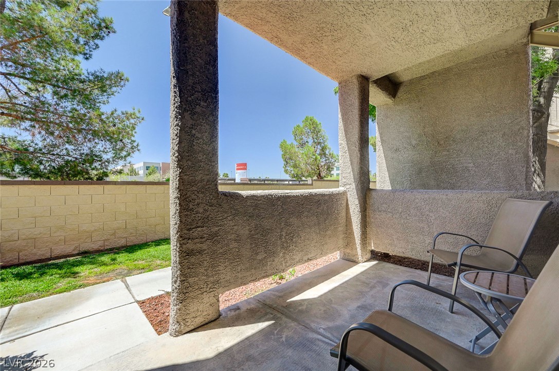 Photo 6 of 39, 5250 S Rainbow Boulevard #1048