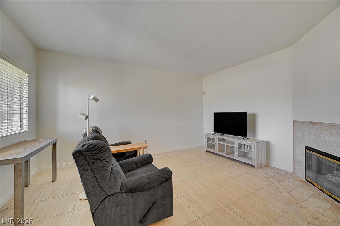 Photo 8 of 39, 5250 S Rainbow Boulevard #1048