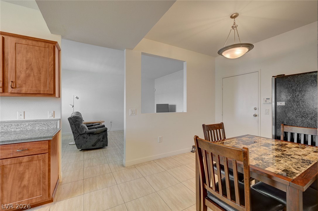 Photo 14 of 39, 5250 S Rainbow Boulevard #1048